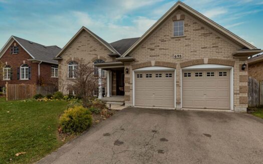695 Line 2 Road, Niagara-on-the-Lake