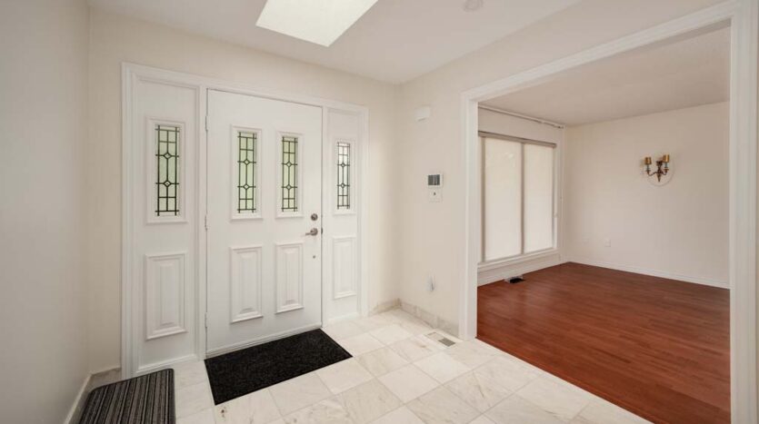 3933 Glenoaks Avenue, Niagara Falls