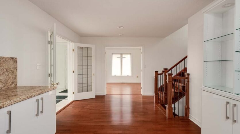 3933 Glenoaks Avenue, Niagara Falls