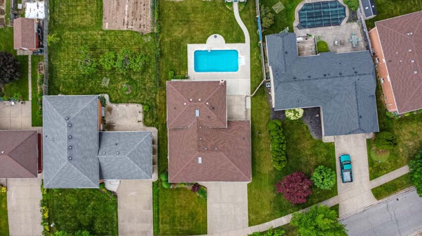 3933 Glenoaks Avenue, Niagara Falls