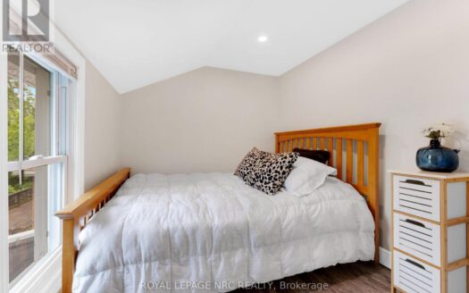 17 WINDSOR AVENUE, Fort Erie (Lakeshore)