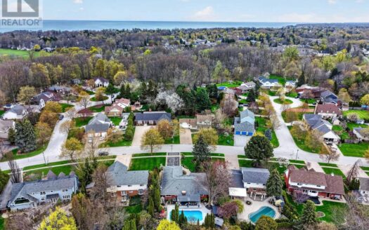 33 COLONEL BUTLER CRESCENT, Niagara-on-the-Lake (Town)